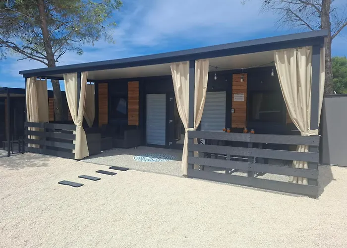 Camping Luna Mobilehomes Drage